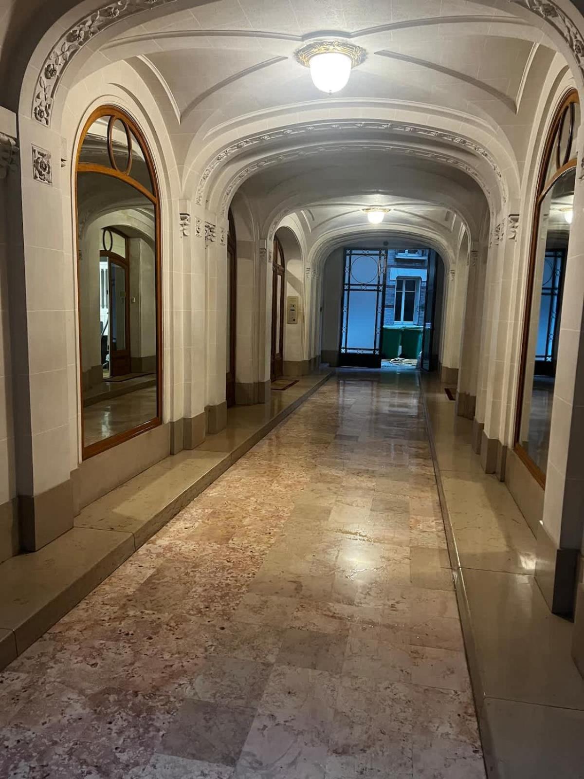Sous Les Toits De Trocadero Apartment